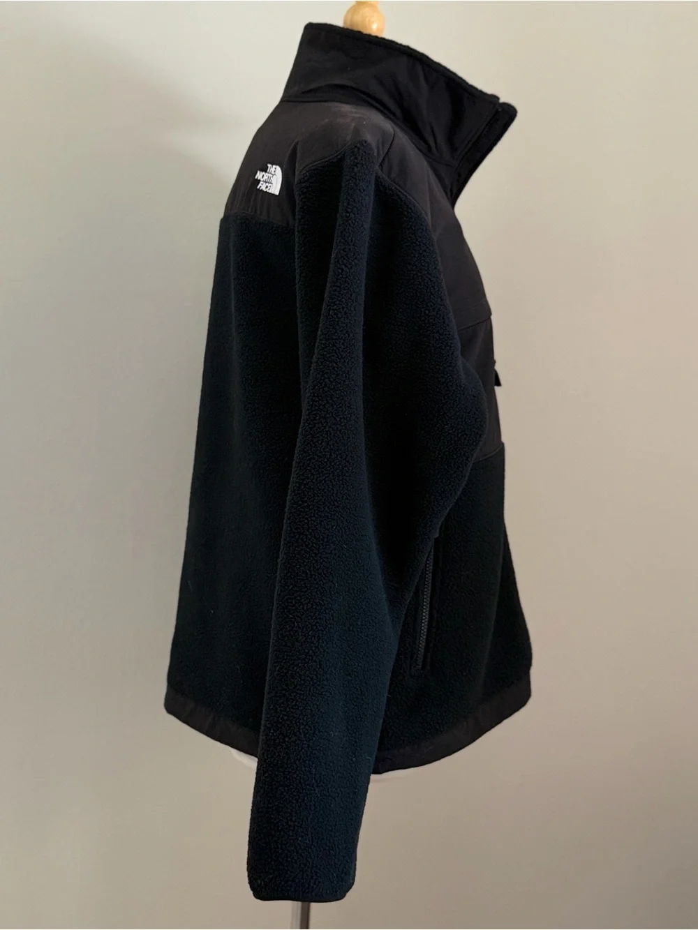 The North Face Men’s Fleece Jacket Black Size M New Without Tags